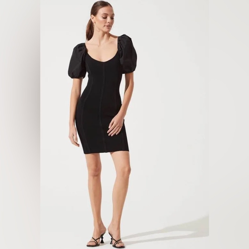 ASTR the Label Black Puff Sleeve Bodycon Midi Dress